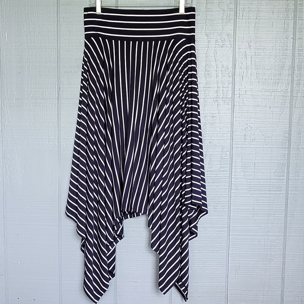 Cabi/Asymmetrical Twirl Skirt